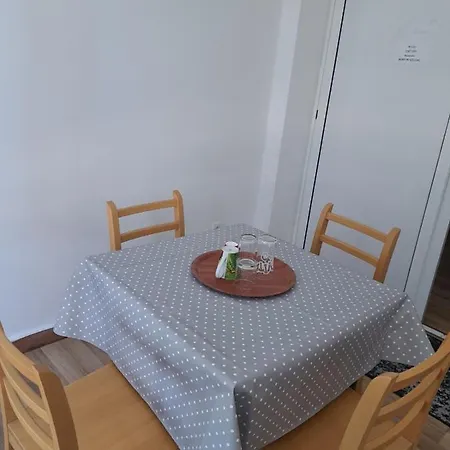 Ika Apartment *